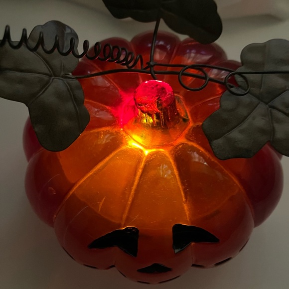 VINTAGE lighted jack o lantern - Picture 6 of 8